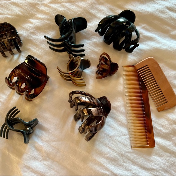 Accessories - Mixed Tortoiseshell and Black Hair Claw Clip Set with Combs